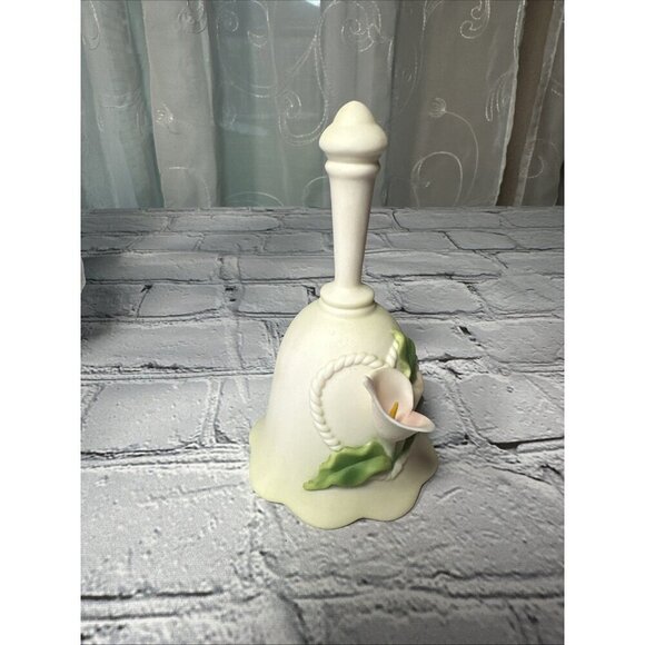 Vintage Pink Green Calla Lilly Bell Painted - Picture 4 of 10